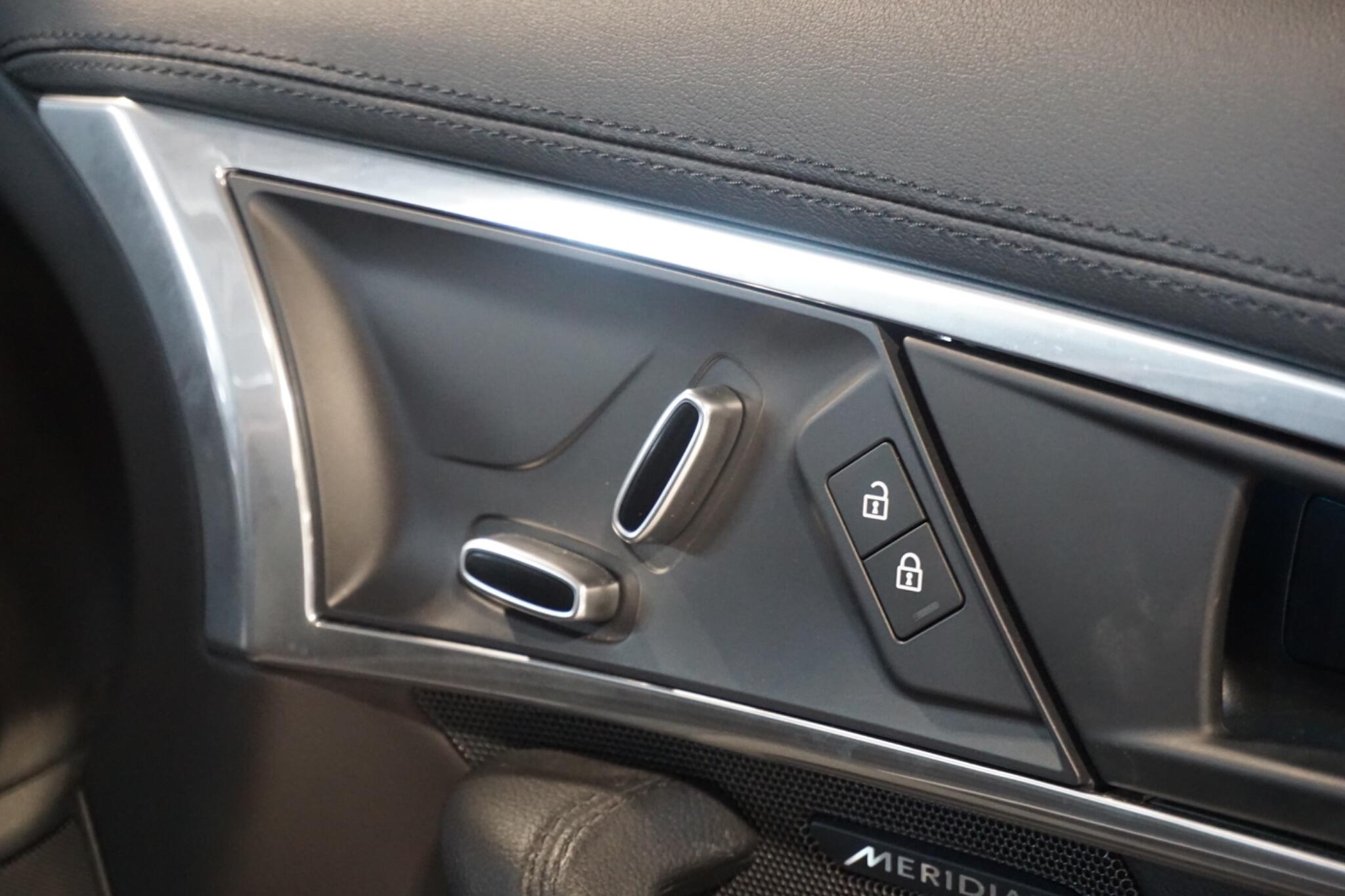 Jaguar F-Type 2.0i R-Dynamic Convertible 2dr Petrol Auto Euro 6 (s/s) (300 ps)